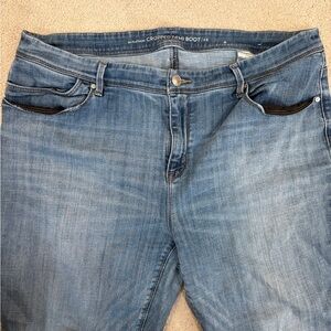 Chico's Light Blue Cropped Demi Boot Jeans